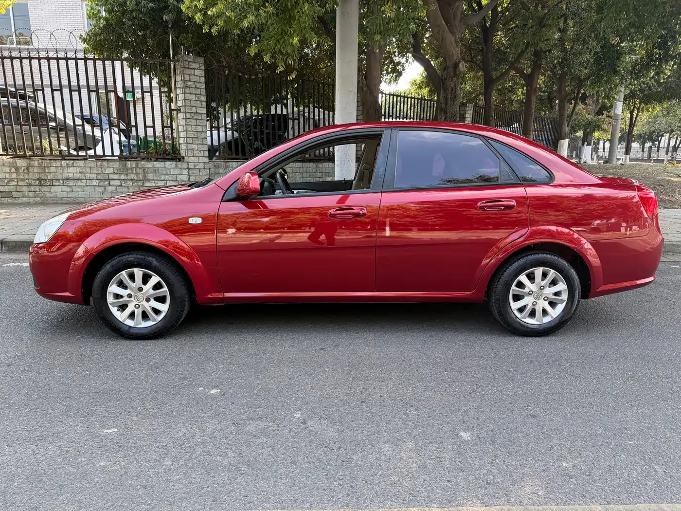 Buick Excelle 2015 1.5L Manual Premium фото 4