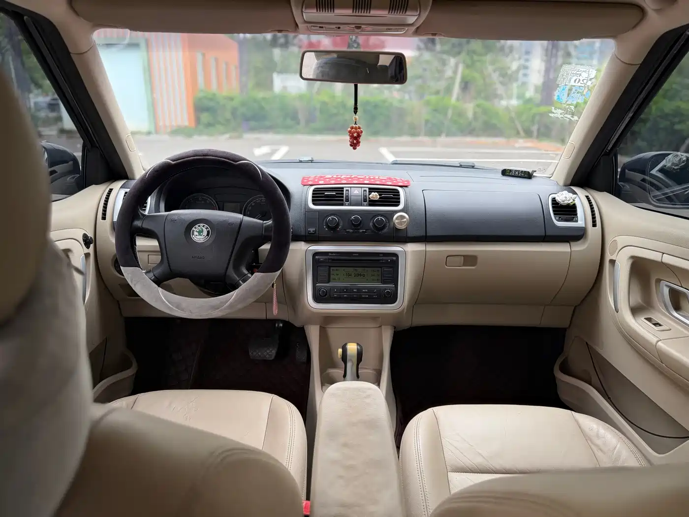 Škoda Fabia 2008 1.4L Automatic Crystal Comfort фото 4