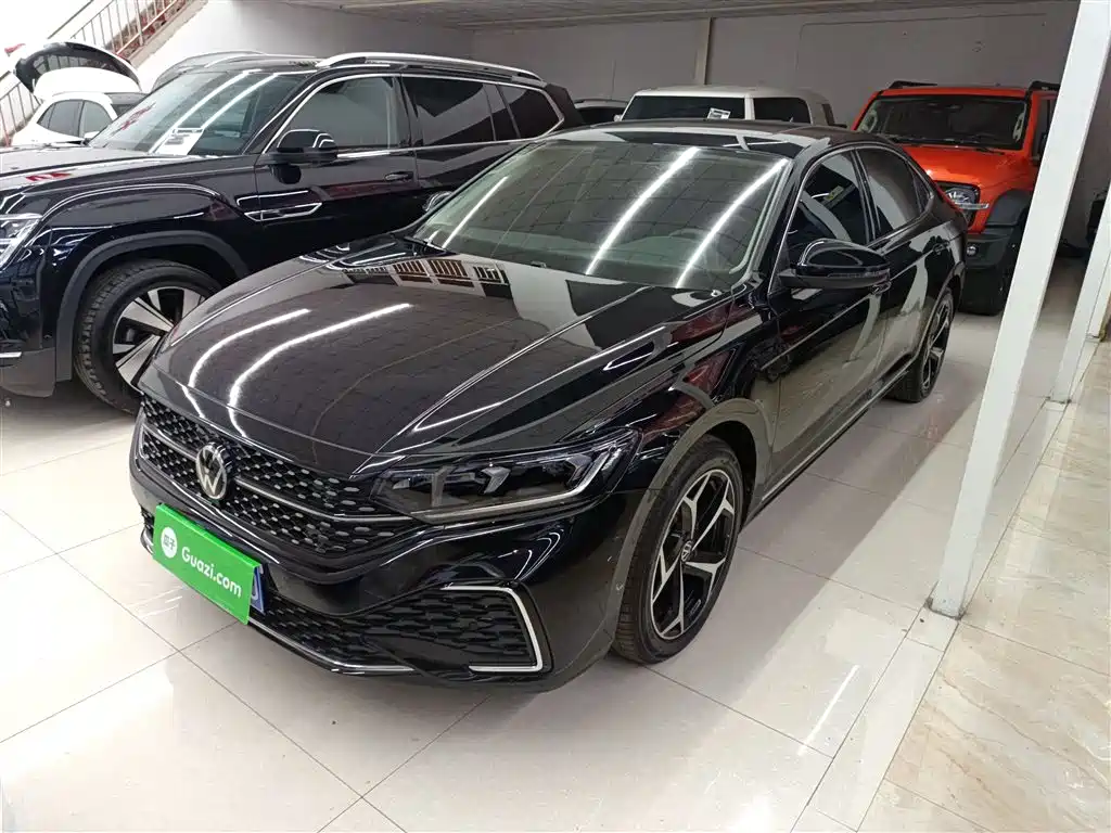 Volkswagen Passat 2024 380TSI Starlight Dragon Soaring Edition