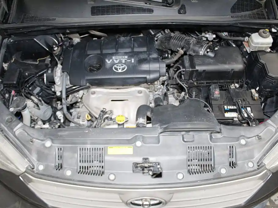 Toyota Highlander 2012 2.7L 2WD 7-Seater Luxury Edition фото 15