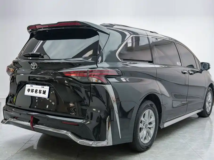 Toyota Granvia 2025 2024 2.5L Hybrid Comfort