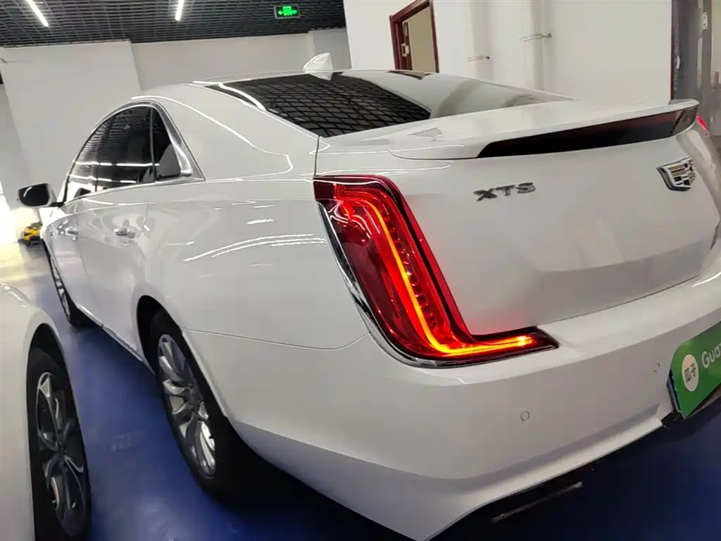 Cadillac XTS 2019 2018 28T Technology