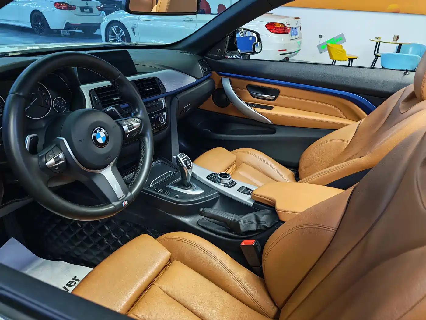 BMW 4 Series 2017 425i Convertible M Sport Package фото 6