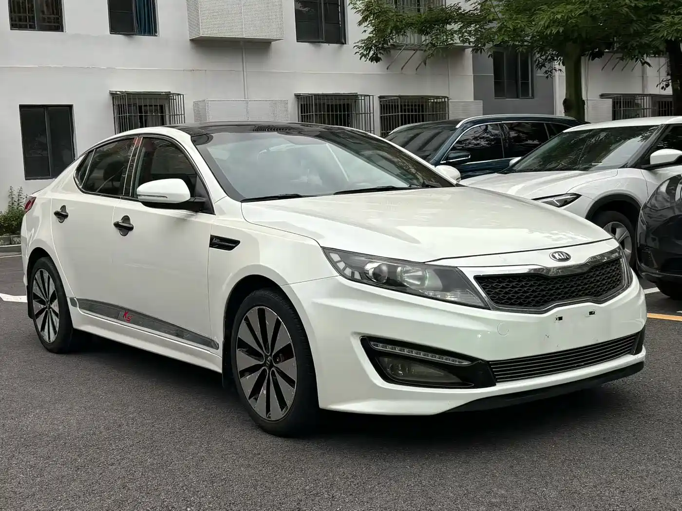Kia K5 2012 2012 2.0L Automatic DLX