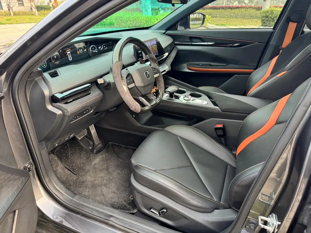 CHANGAN UNI-V