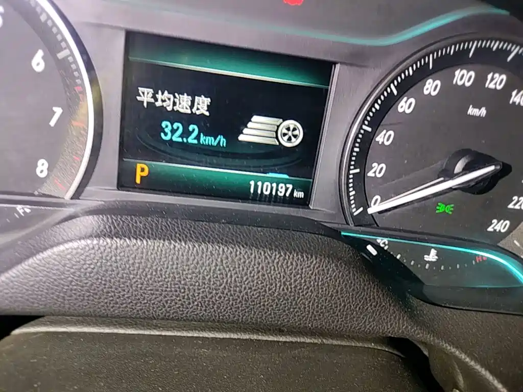 Фото 17 - Buick Excelle