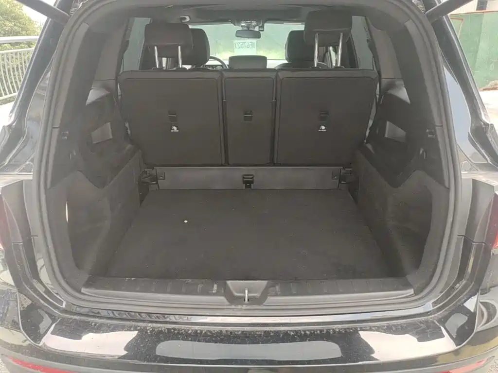 Photo 19 - Mercedes-Benz GLB