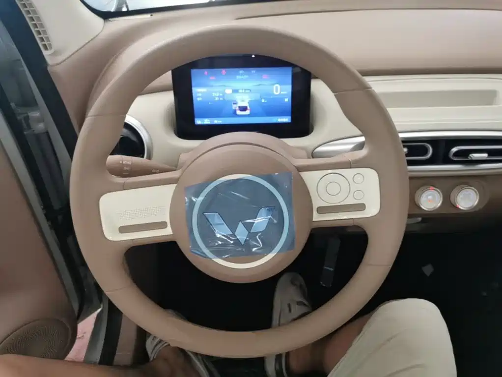 Wuling Motors Hongguang MINIEV 2026 2025 4-Door Advanced