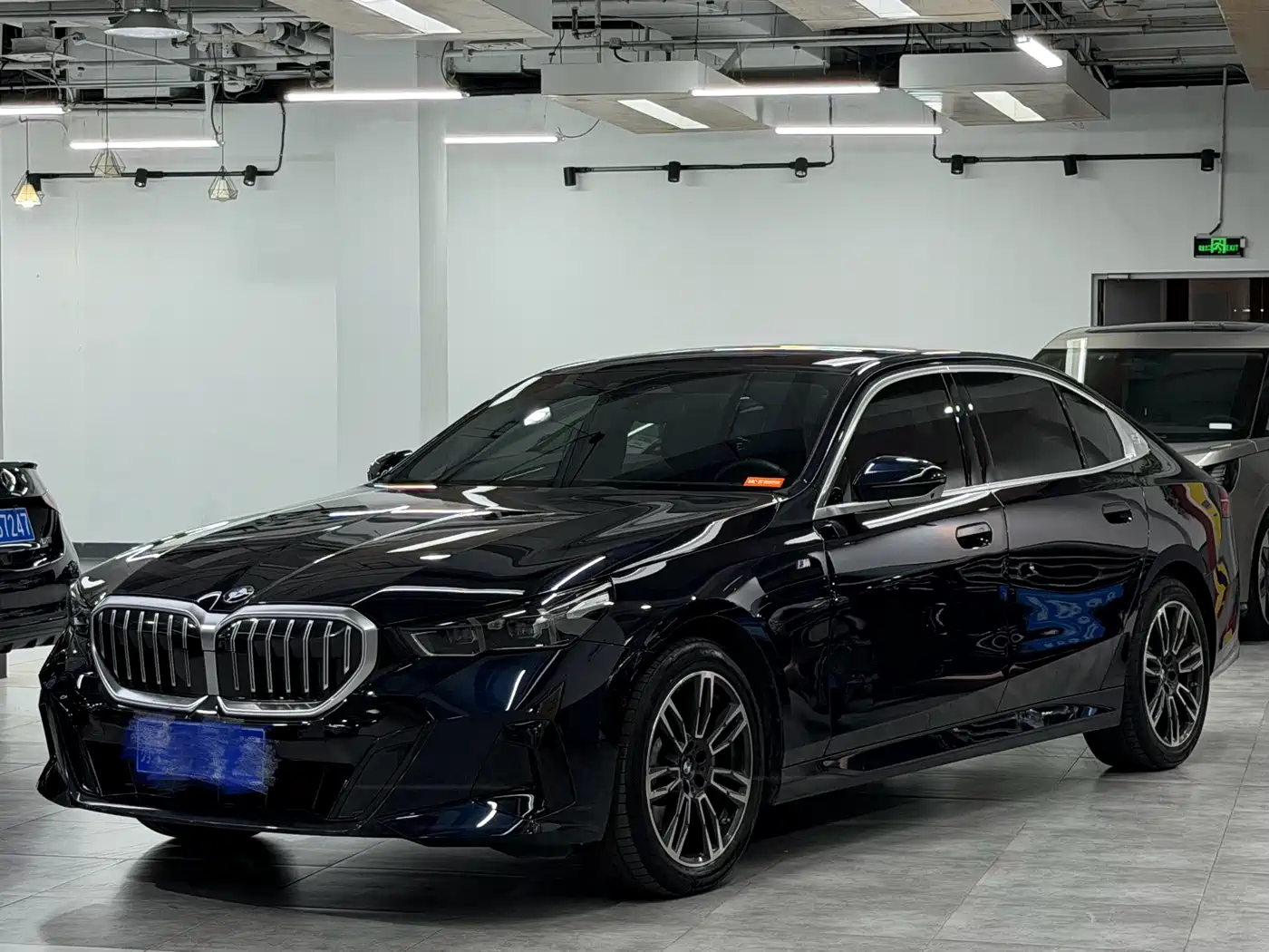 BMW 5 Series 2024 530Li Leading M Sport Package