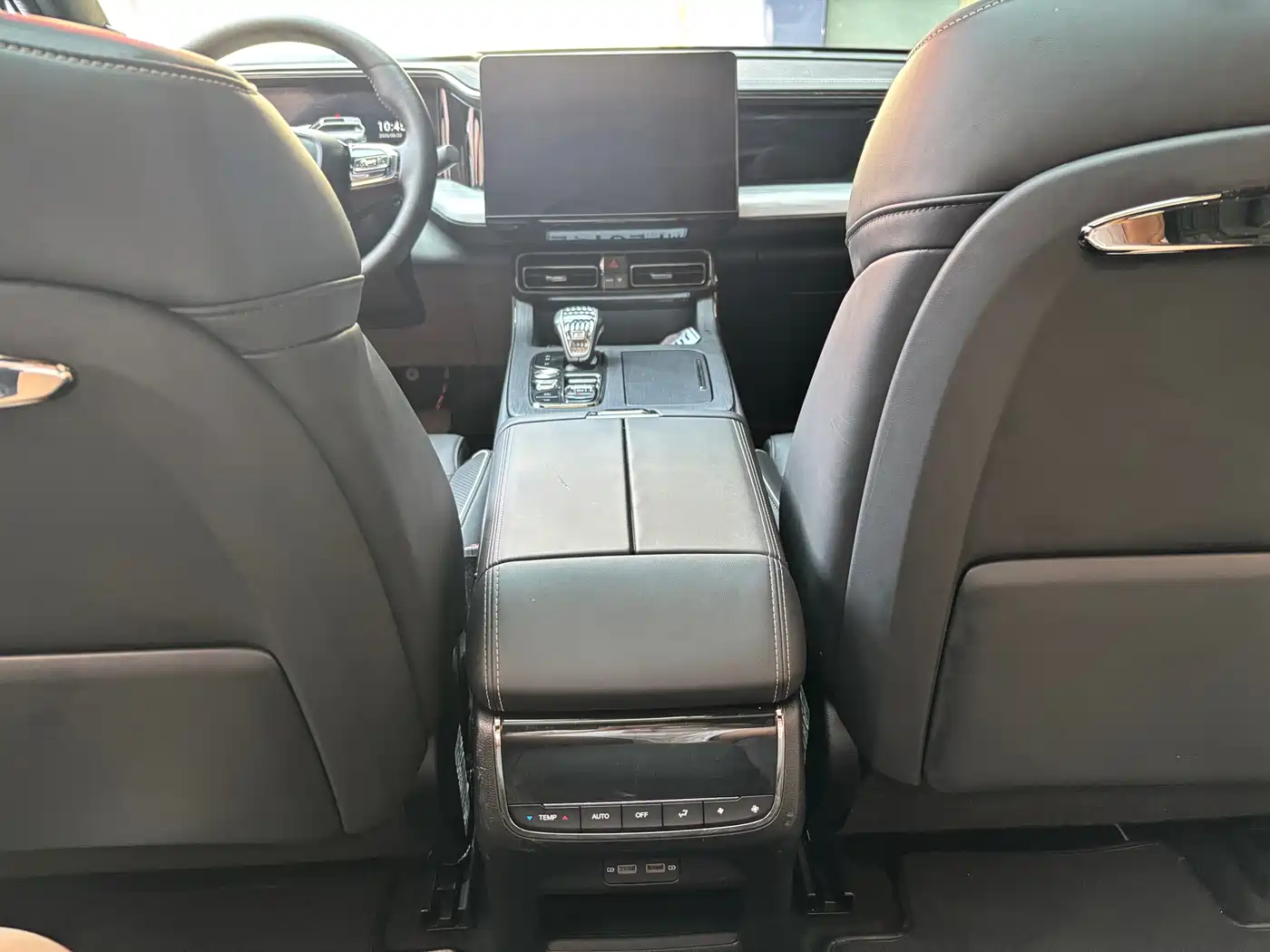 GAC Trumpchi Trumpchi GS8 2022 Dual Engine Series 2.0TM 2WD Premium Edition (7-Seater) фото 10