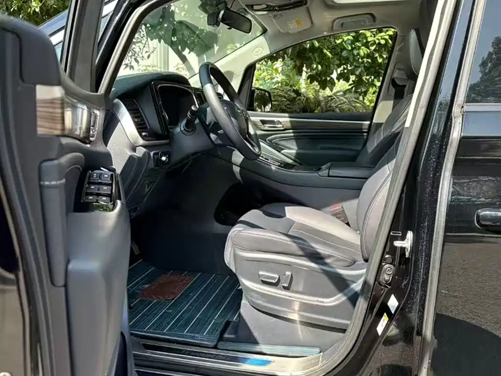 GAC Trumpchi Trumpchi M8 2021 Leading Show Series 390T Premium Edition фото 9