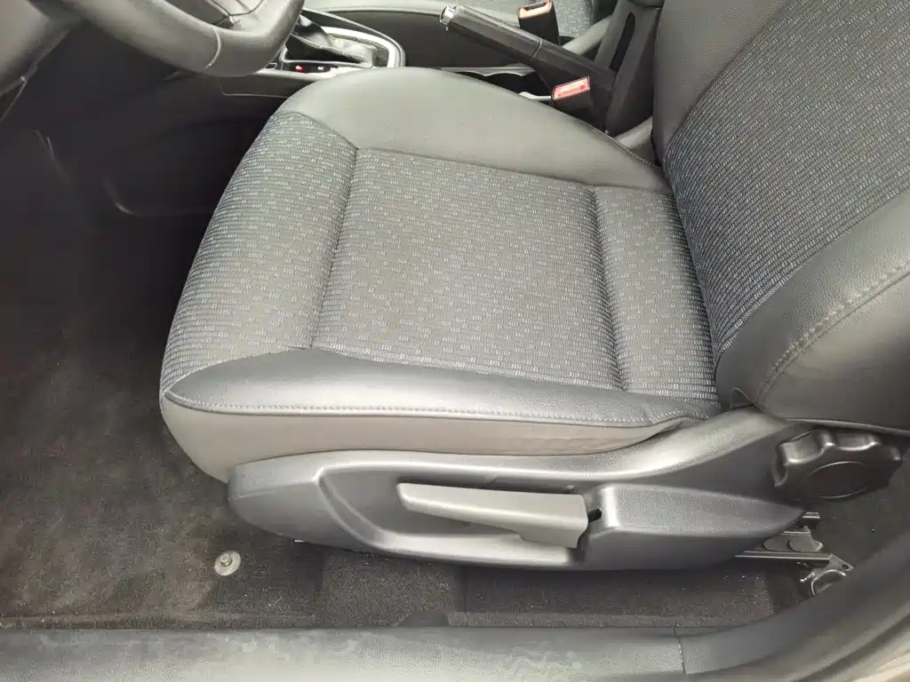 Besturn B30 2016 2016 1.6L Automatic Executive