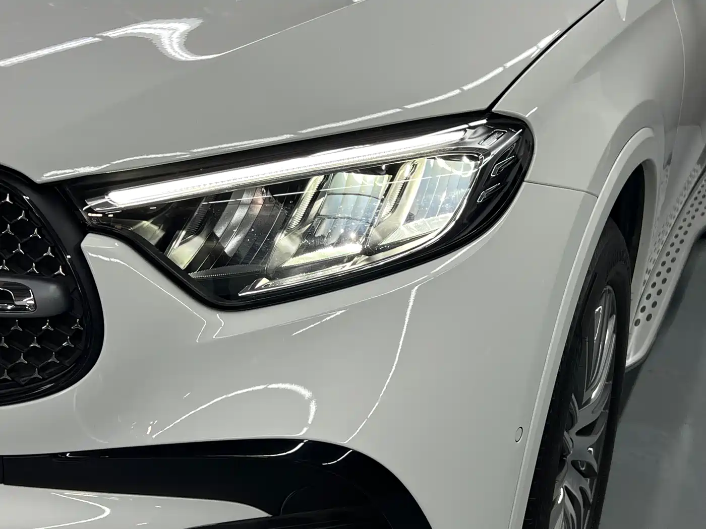 MERCEDES-BENZ GLC