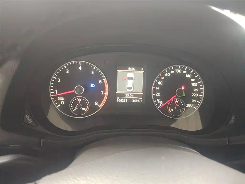 Volkswagen Passat 2013 1.8TSI DSG Yuzun фото 12