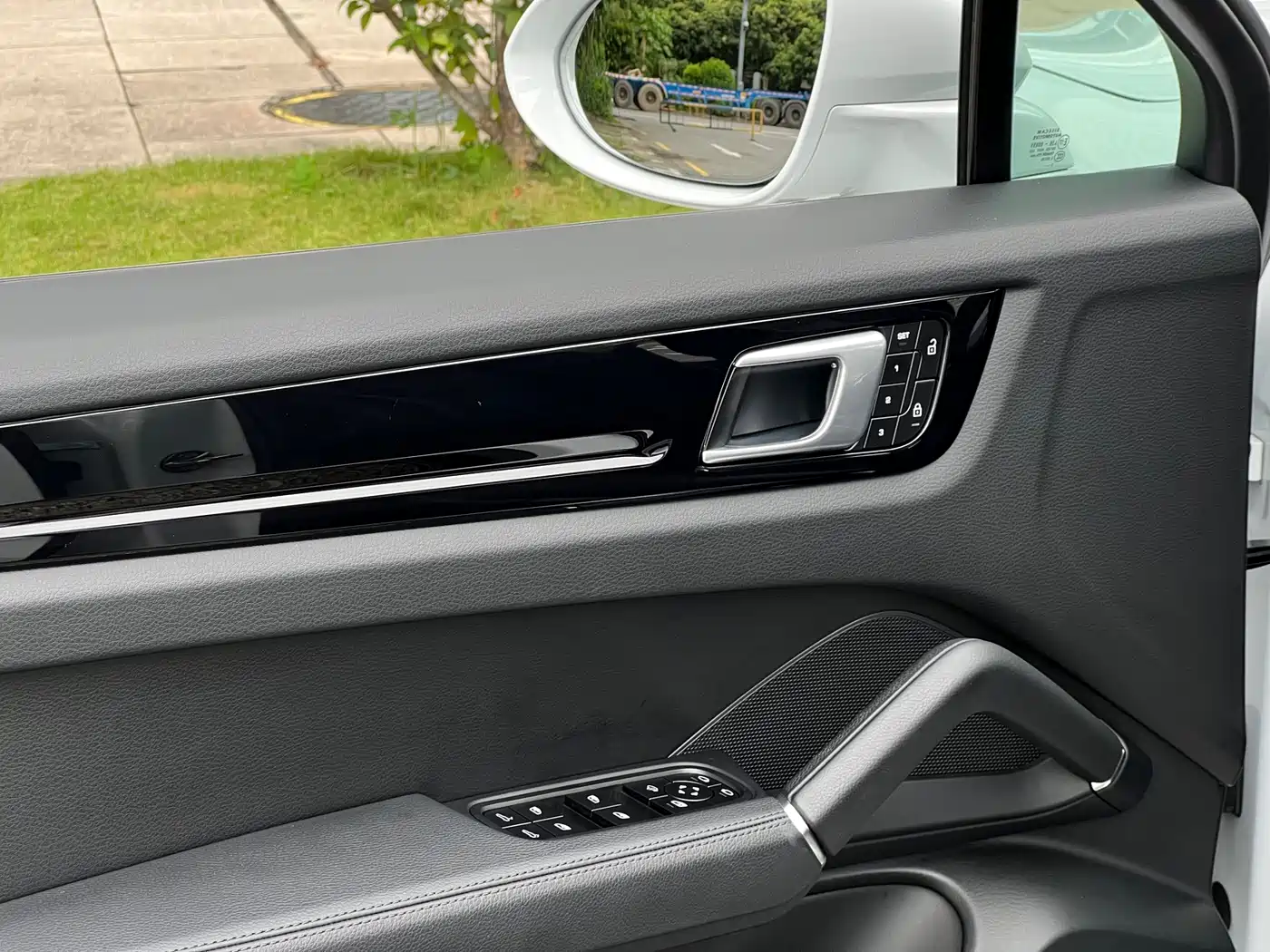 Porsche Cayenne, миниатюра 16