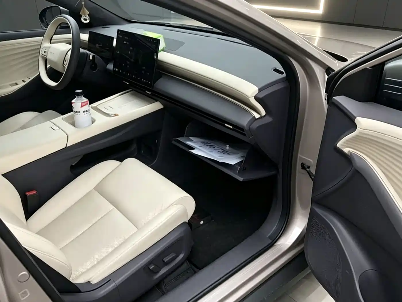 Nissan N6 2026 2025 Mid Configuration
