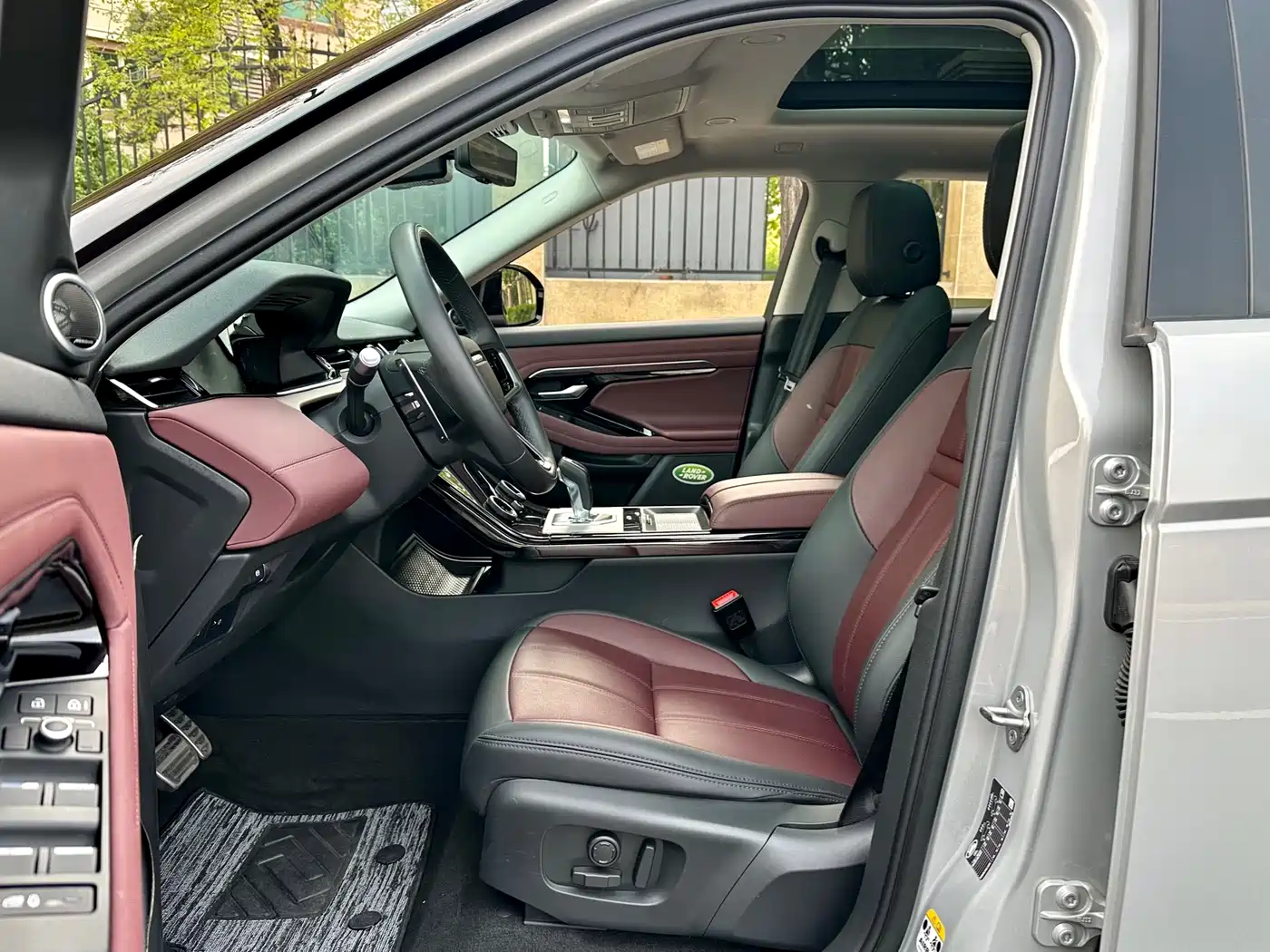 LAND ROVER RANGE ROVER AURORA