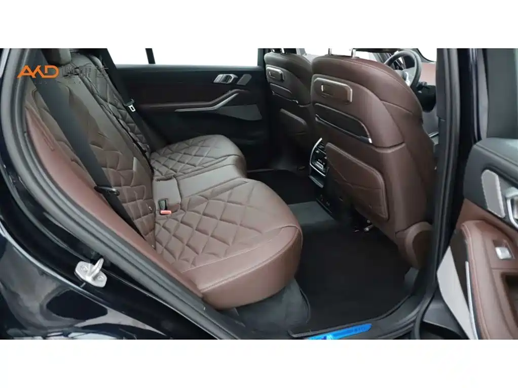 BMW X5 2023 xDrive 40Li M Sport Package фото 8