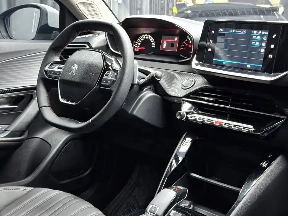 Peugeot 2008 2023 2022 230THP THE ONE