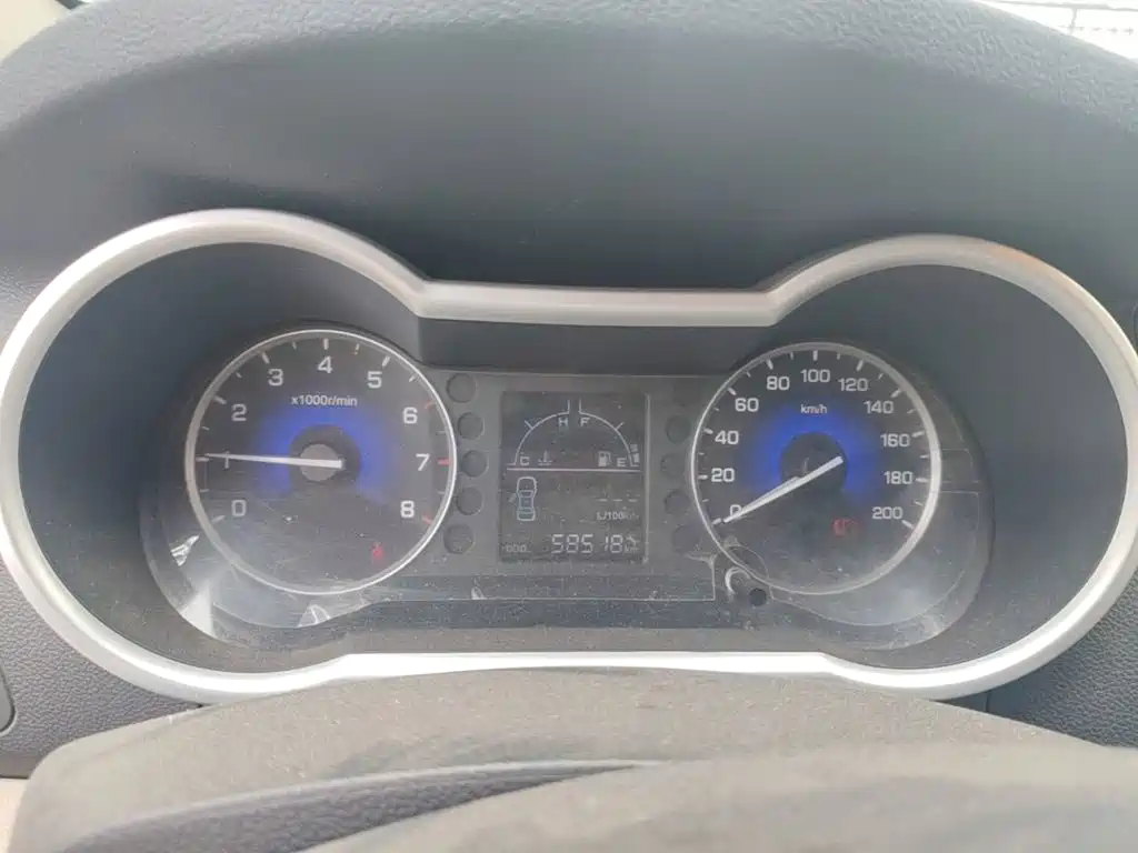 Dongfeng Aeolus A30 2016 2014 1.5L Manual Smart Drive Practical Style