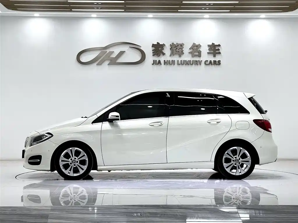 Mercedes-Benz B-Class 2017 B 200 Dynamic фото 4