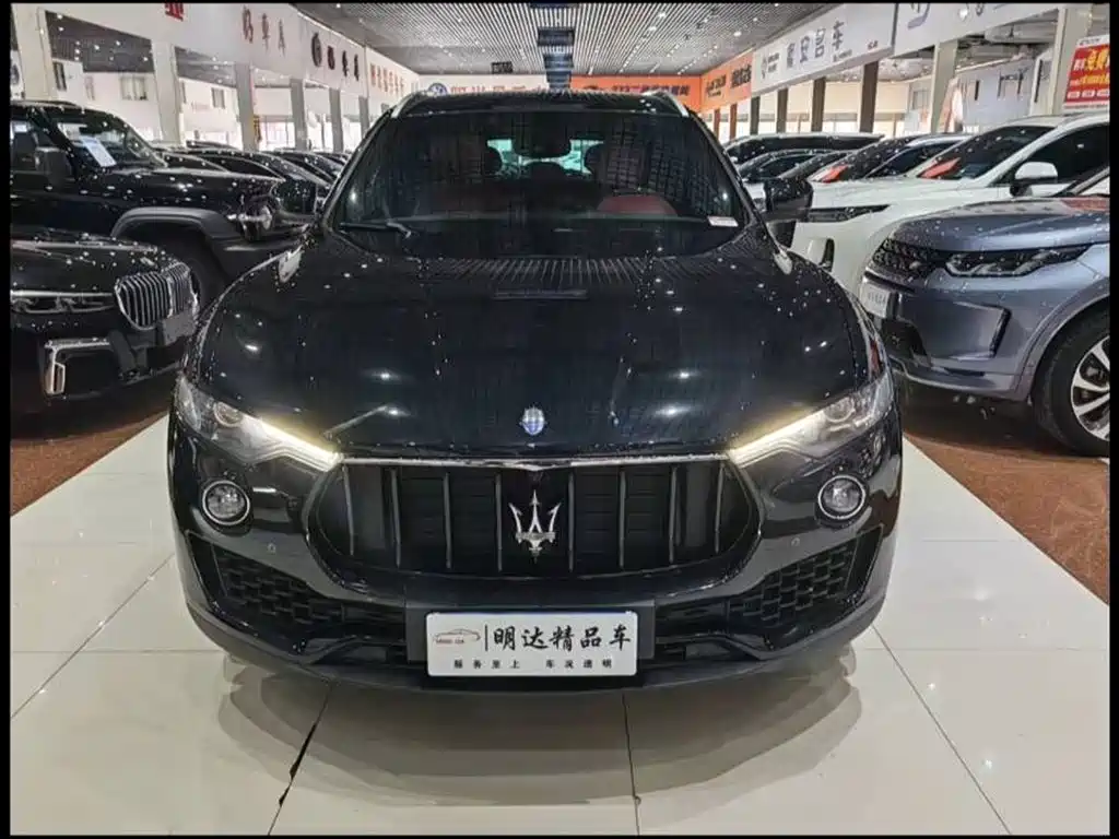 Maserati Levante 2016 3.0T Standard фото 2