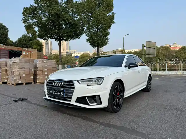 AUDI A4L