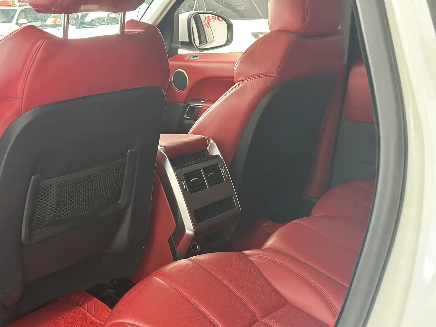 Land Rover Range Rover Sport 2016 3.0 SDV6 HSE фото 15