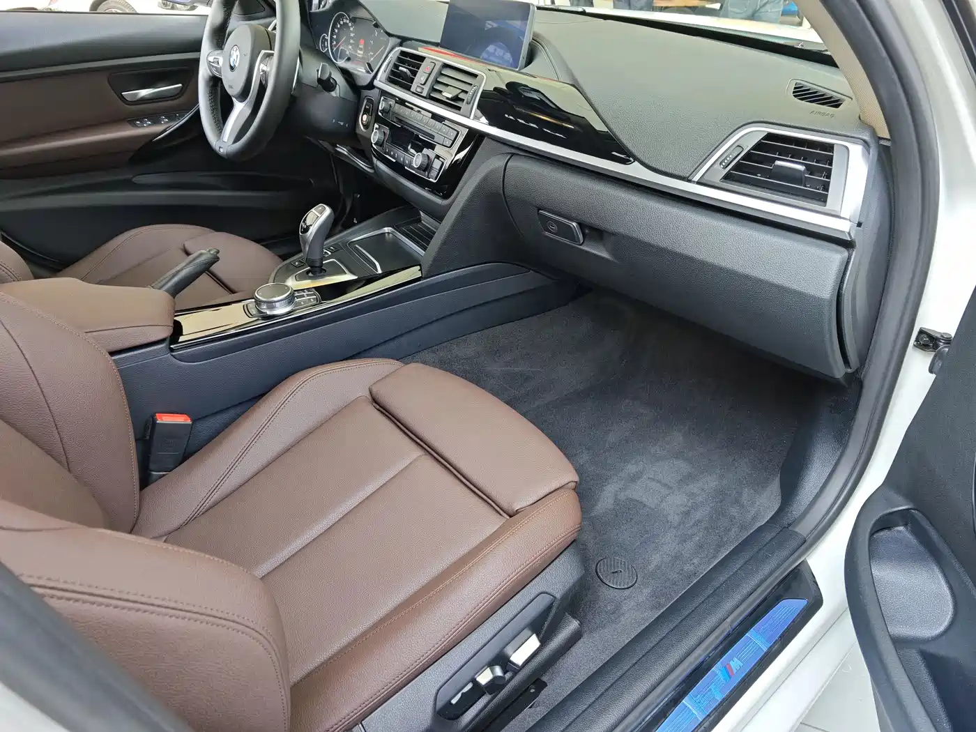BMW 3 Series 2018 320Li Leading M Sport Package фото 7