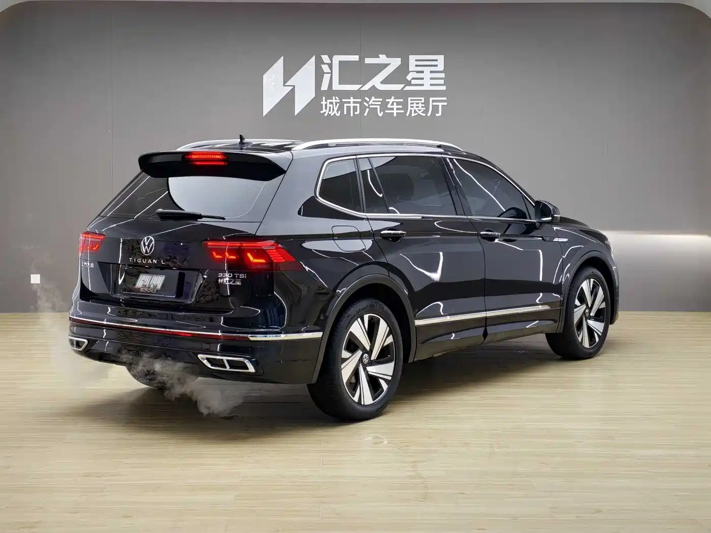 Volkswagen Tiguan L 2023 330TSI Auto 2WD R-Line Premium Edition фото 3