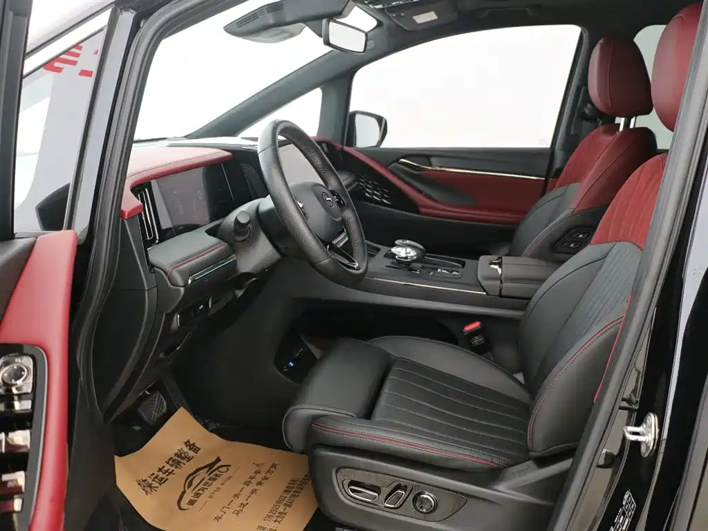 GAC Trumpchi Trumpchi M8 2024 Patriarch Series 400T Ultimate Edition фото 11