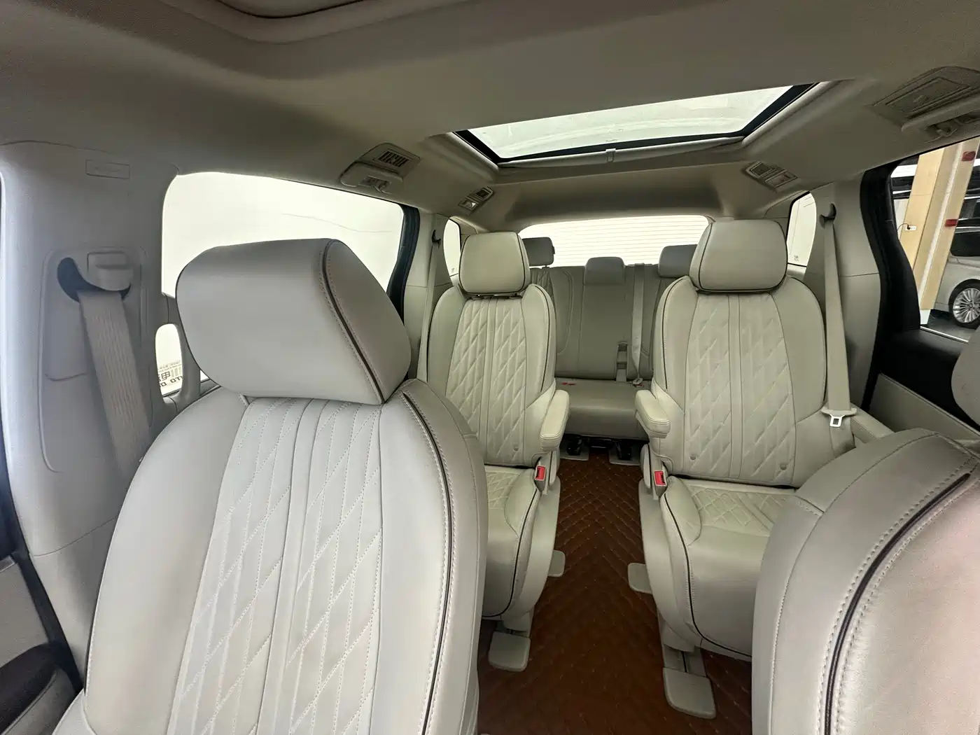 Buick GL8 2022 Land Business Class 652T Prestige фото 6