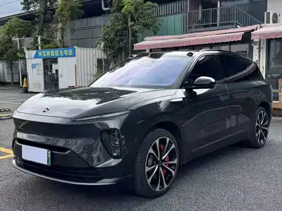 NIO ES8