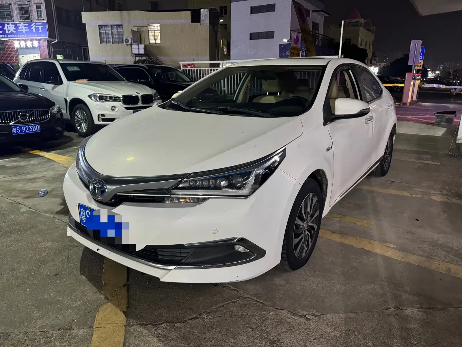 Фото 1 - Toyota Corolla