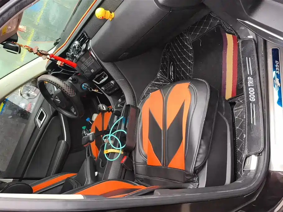 JIANGLING YUSHENG S330