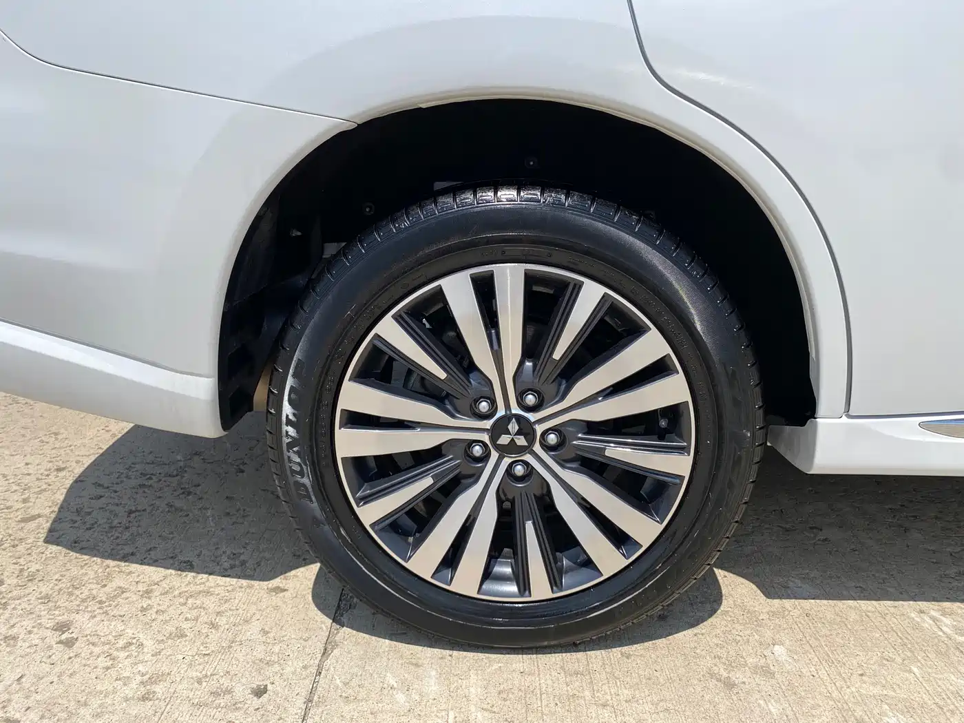 Mitsubishi Outlander 2021 2021 2.0L 2WD Smooth Ride Version 5-Seater