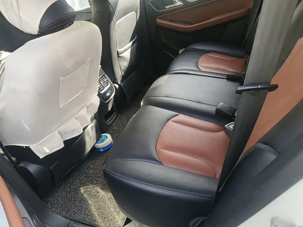 Baojun 560 2015 2015 1.8L Manual Elite