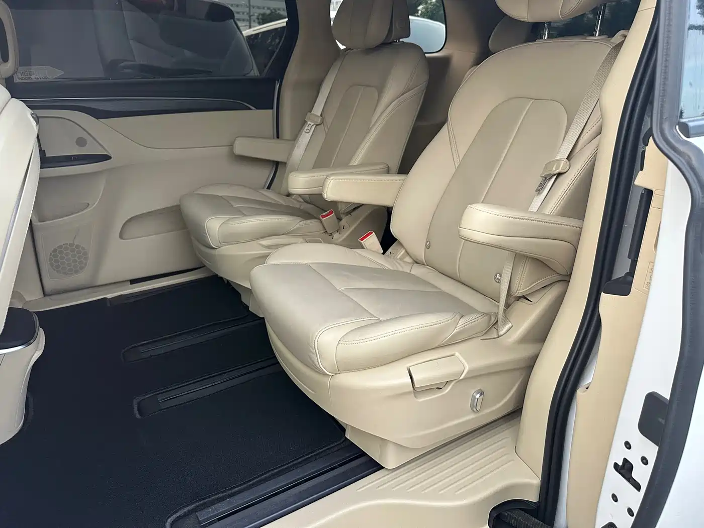 Buick GL8 2022 ES Landmark 653T Premium фото 8
