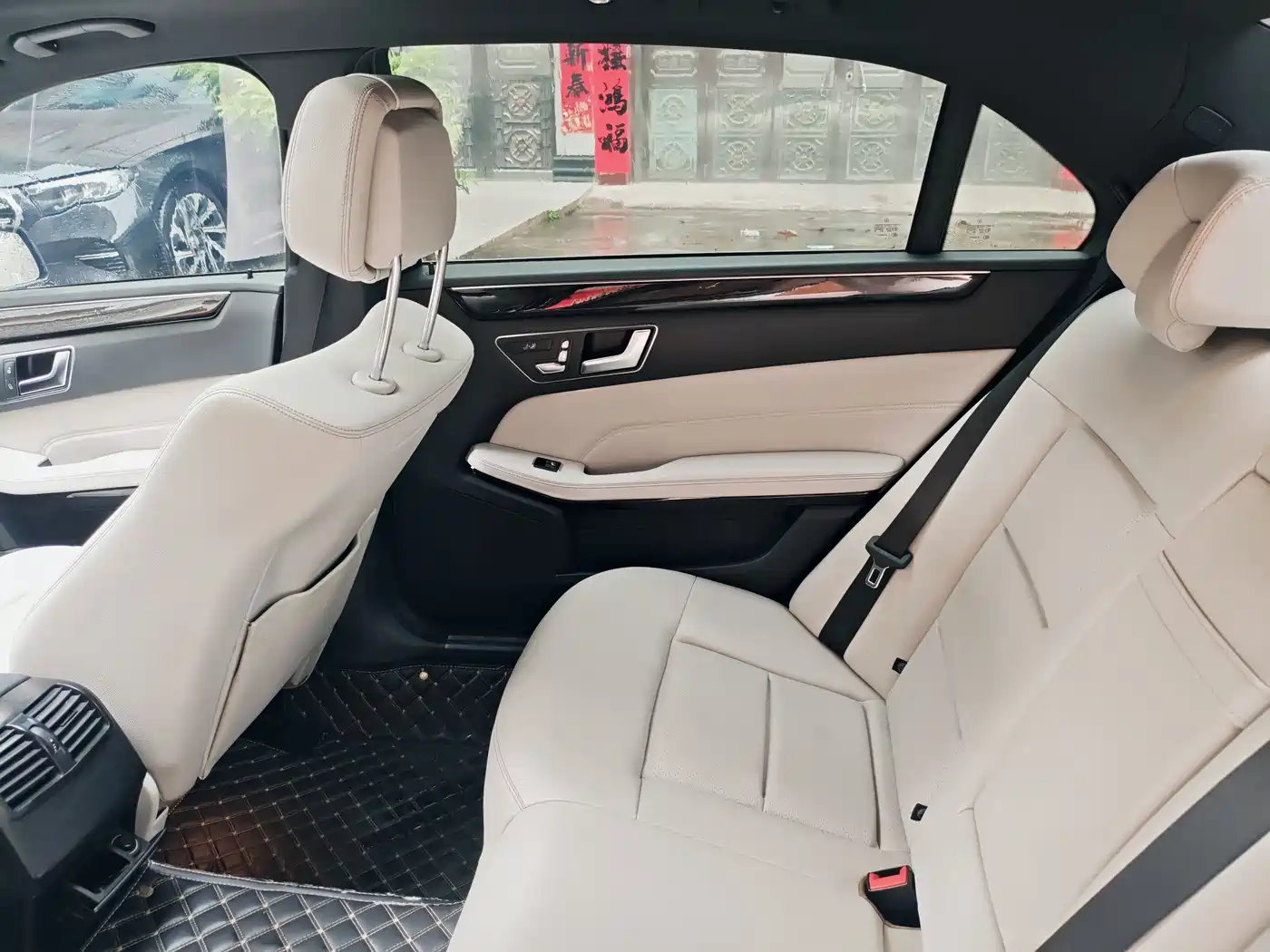 Mercedes-Benz E-Class 2014 Facelift E 260 L Sport фото 11