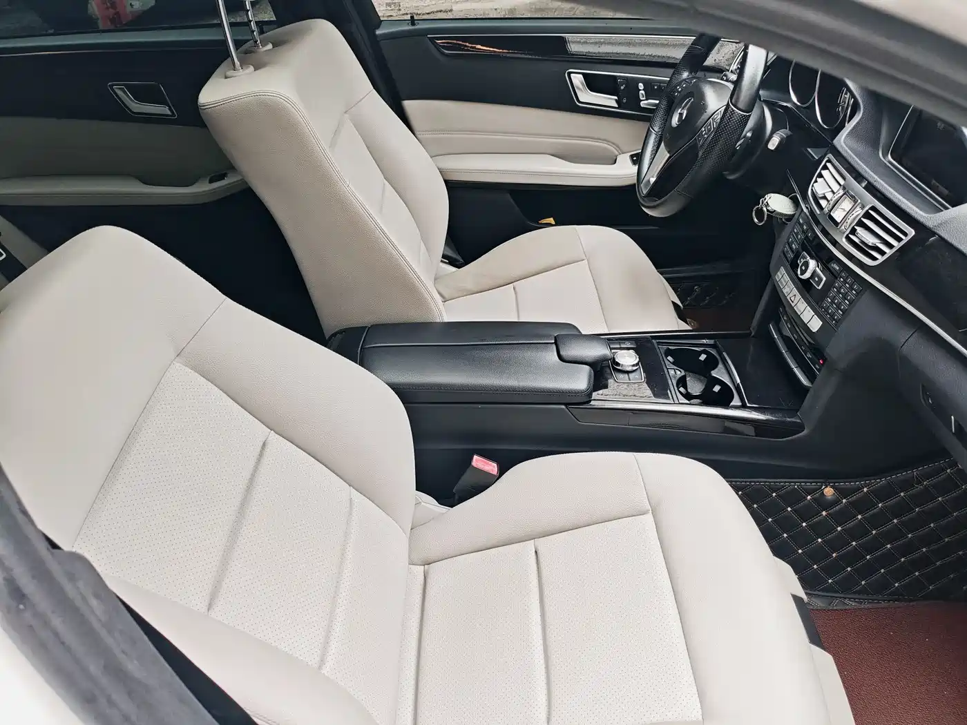 Mercedes-Benz E-Class 2014 Facelift E 260 L Sport фото 12