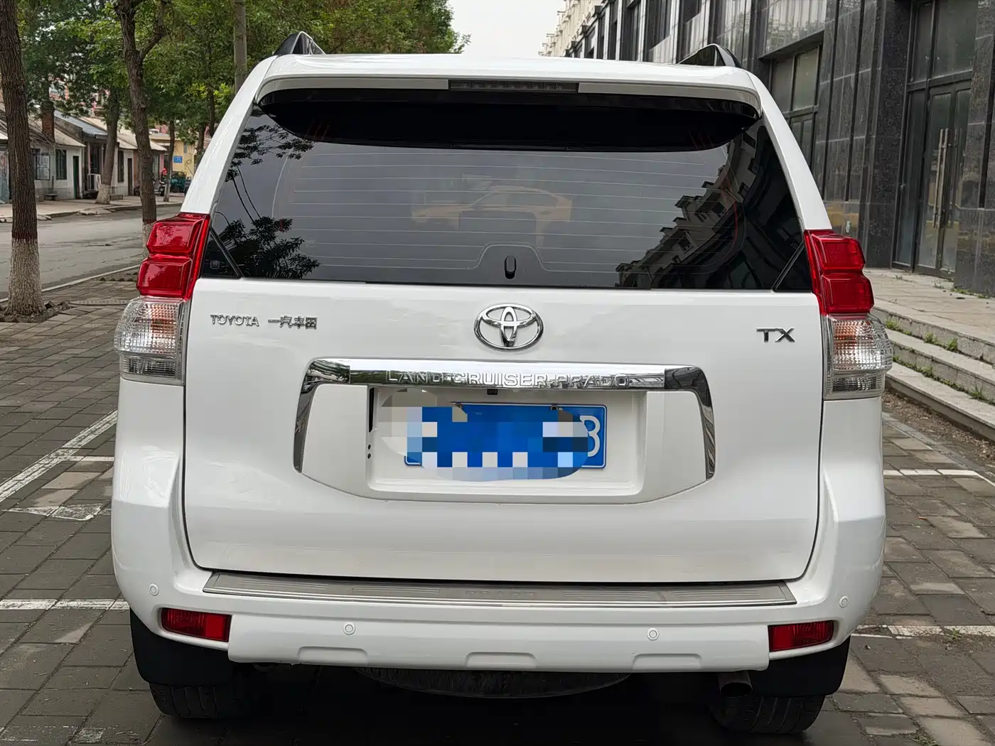 Toyota Prado 2010 4.0L Automatic TX-L фото 6