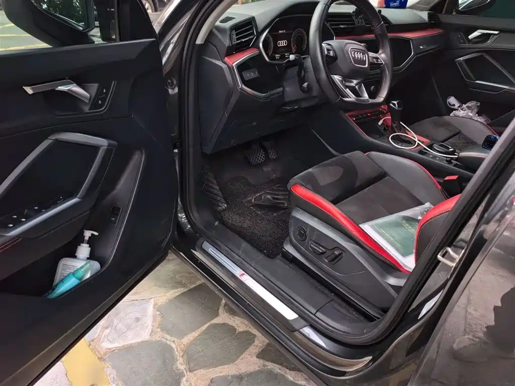 Audi Q3 2021 35 TFSI Fashion Sport фото 14