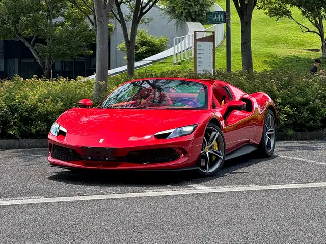 Ferrari 296 3.0T V6 GTS