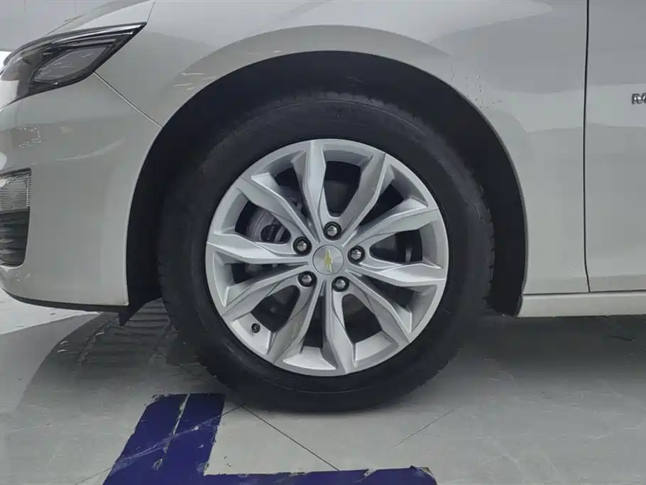 Chevrolet Malibu XL 2023 1.5T RS Edition фото 6