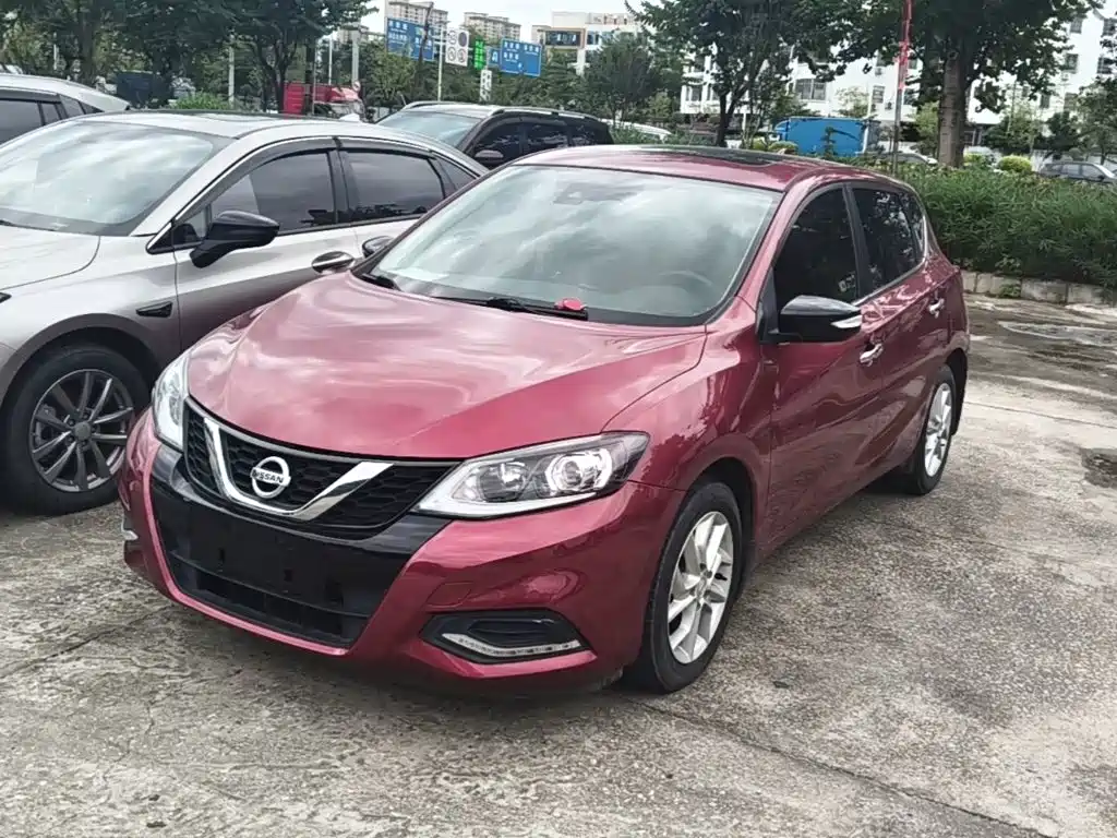 Nissan Tiida, миниатюра 2