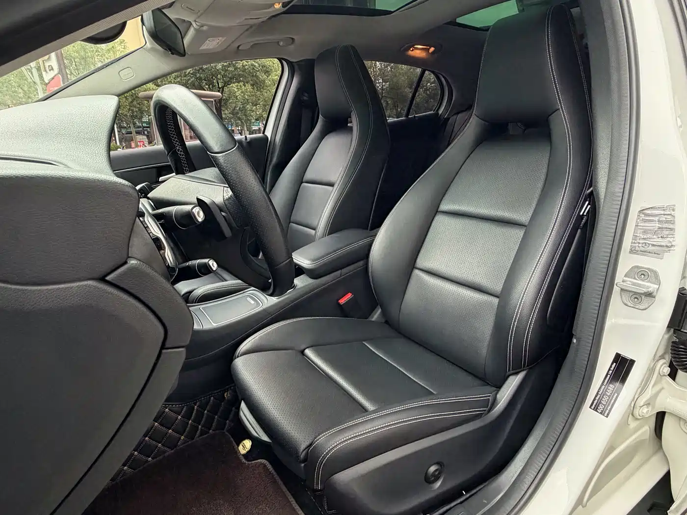Mercedes-Benz GLA 2017 GLA 200 Dynamic фото 9