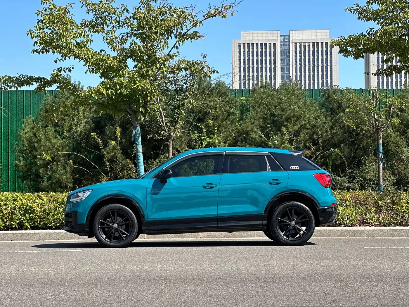 Audi Q2L 2019 2018 35 TFSI Launch Exclusive Edition China VI