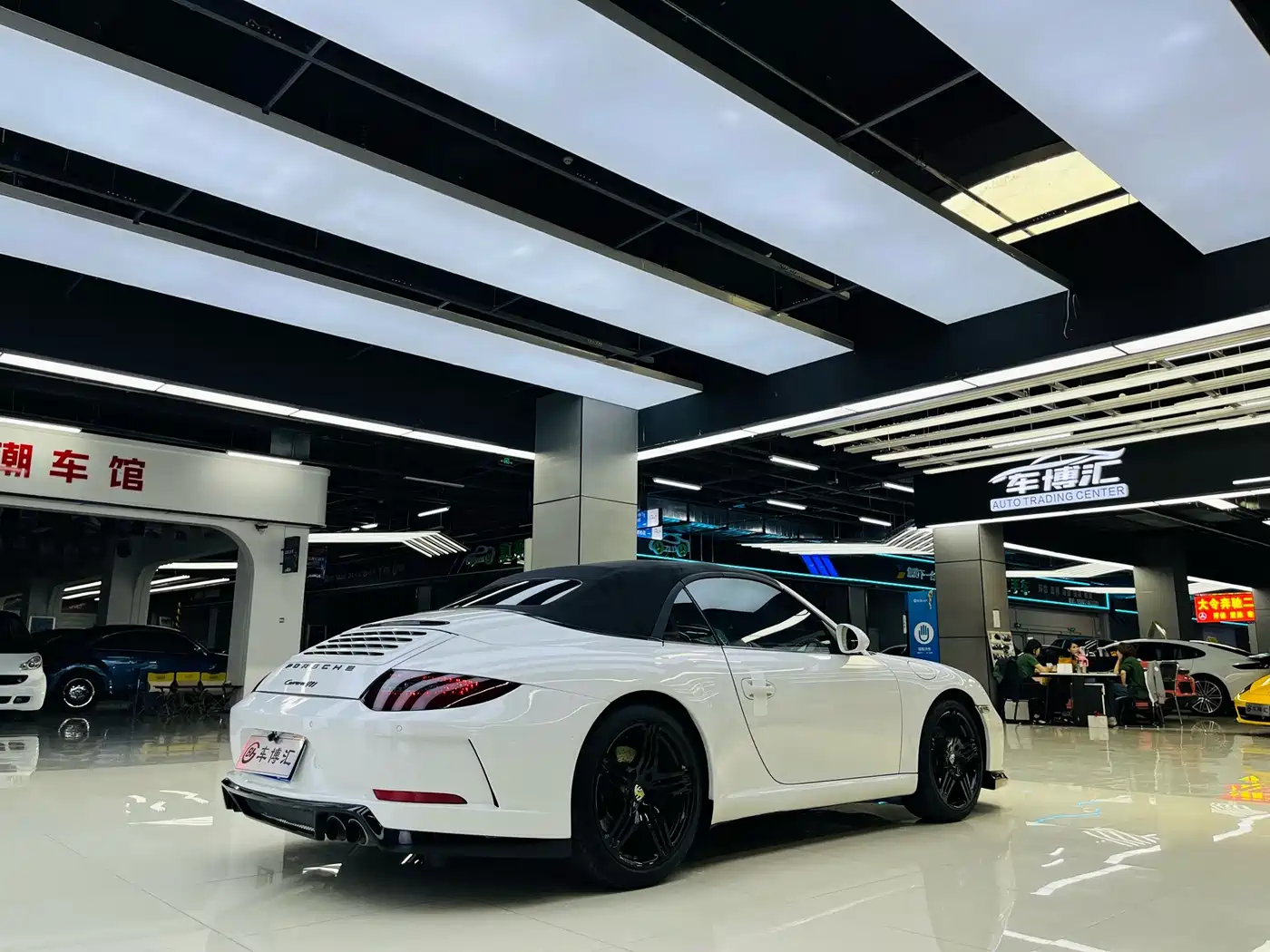 Porsche 911 2011 Edition Style 3.6L Convertible фото 9