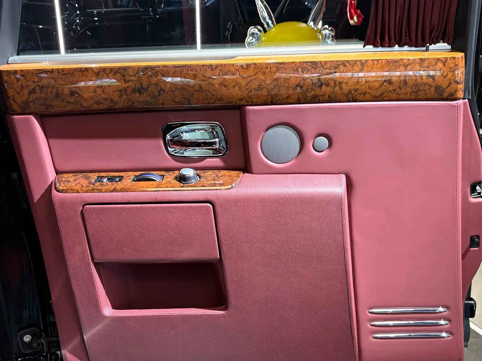 Фото 8 - Rolls-Royce Phantom