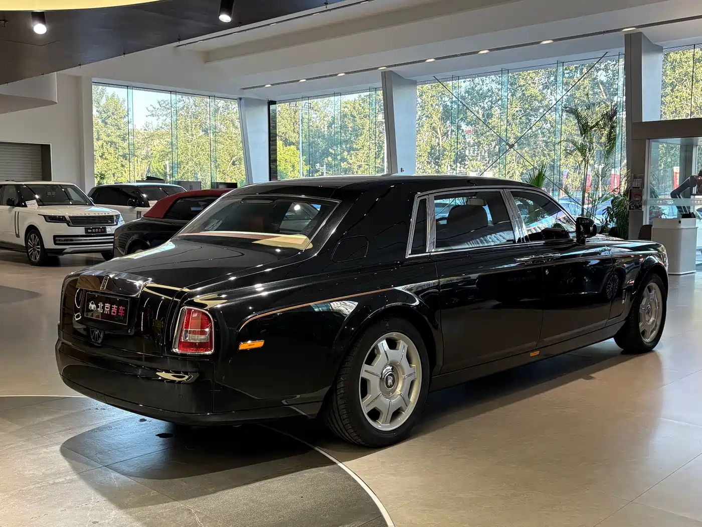 Rolls-Royce Phantom 2012 2013 6.7L Extended Wheelbase (EWB)